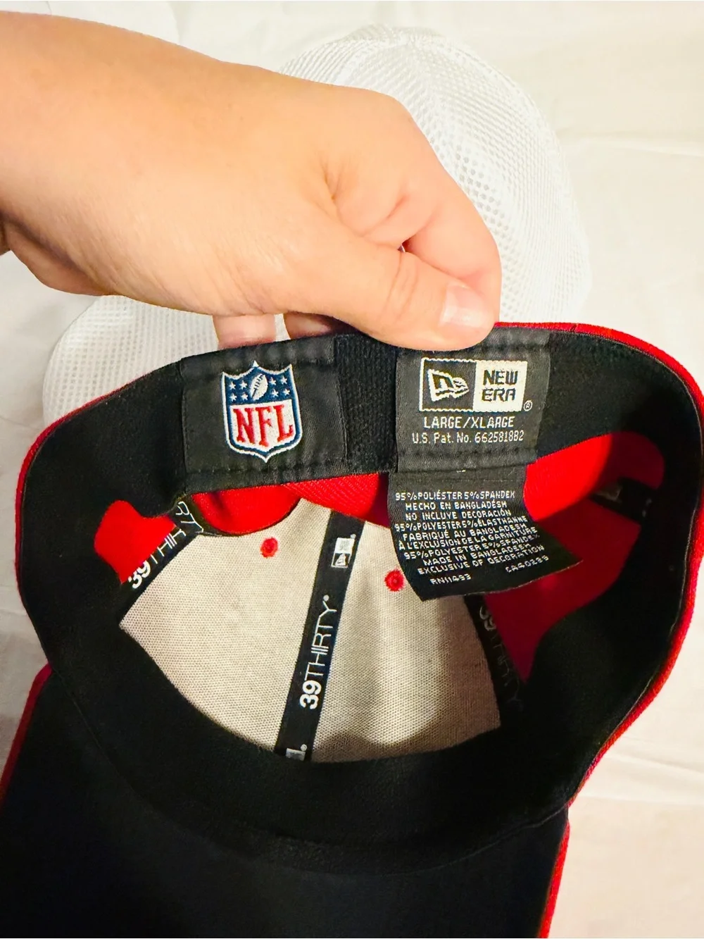 Tampa Bay Buccaneers New Era 39THIRTY Hat L/XL Red NFL Bucs Football Captain